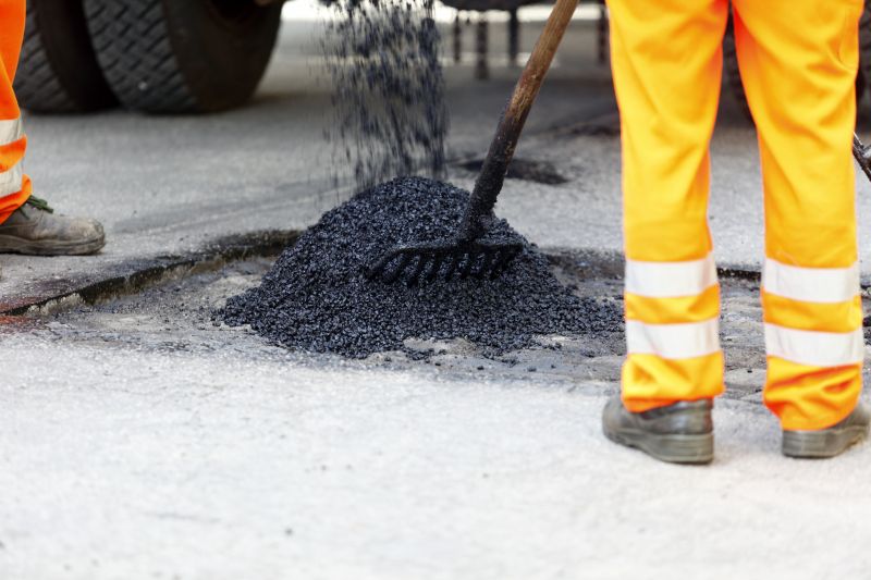 Asphalt Pothole Filling in Savannah, GA